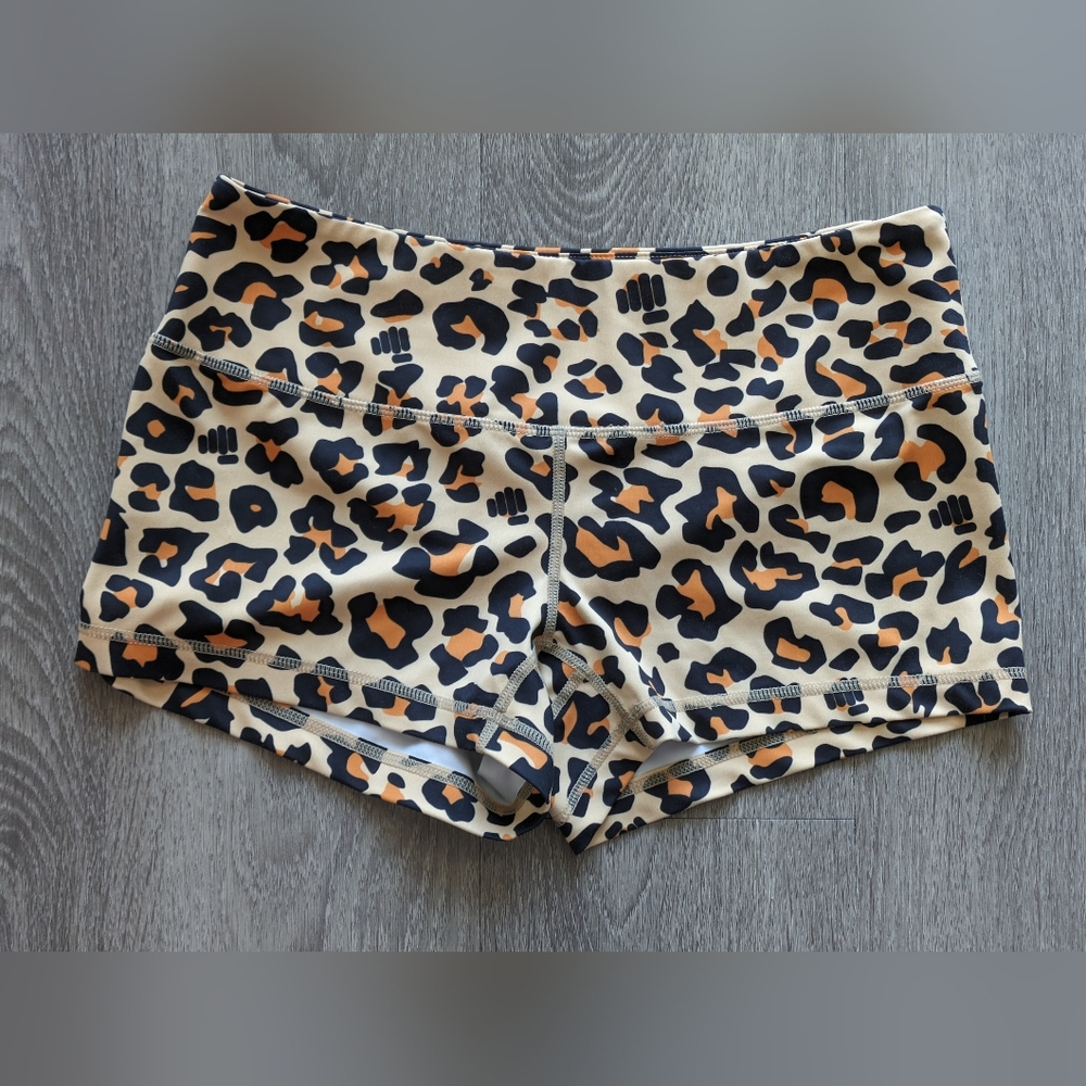 FMFM WOD shorts Women's M